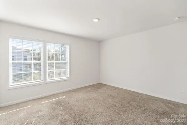 508 Secretariat DR, Iron Station, NC 28080