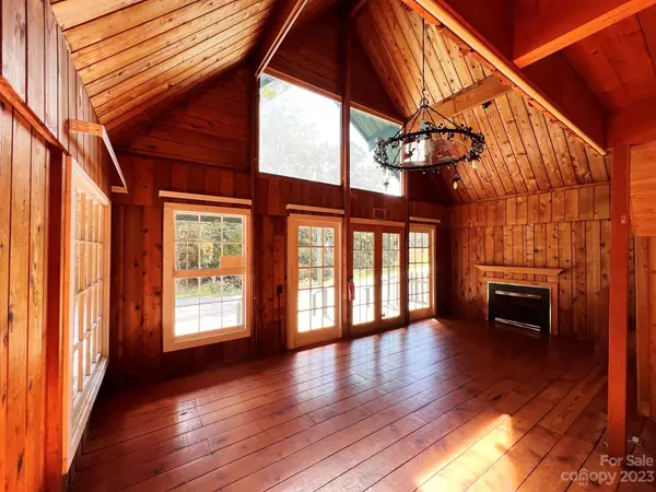 2400 & 2414 Memorial HWY, Lake Lure, NC 28746