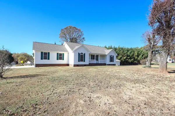 4640 Garys PL, Crouse, NC 28033