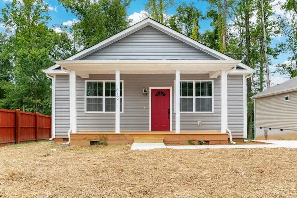 3732 Oakwood RD, Charlotte, NC 28269