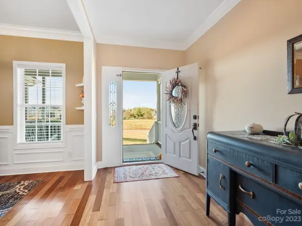 1048 Paddock CIR, Rockwell, NC 28138