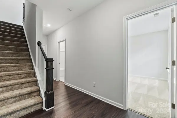 4330 Reed Creek DR, Sherrills Ford, NC 28673