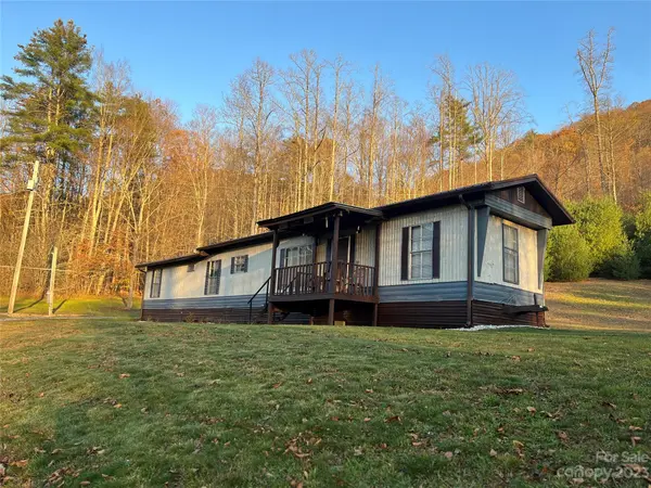 504 Joe Shelton RD, Marshall, NC 28753