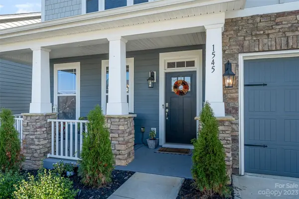 1545 Cambria CT, Lake Wylie, SC 29710