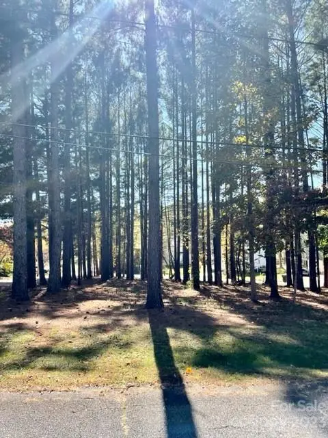 230 Park LN, Newton, NC 28658