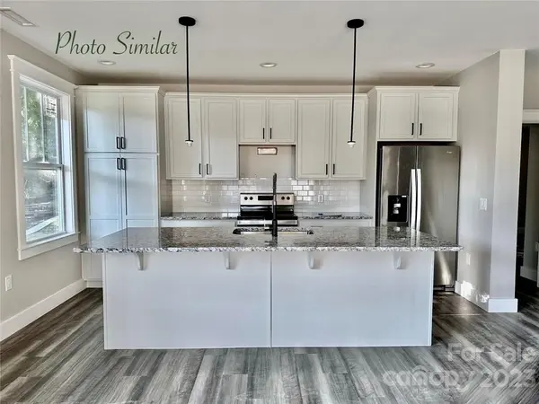 1029 Padgett PL, Black Mountain, NC 28711