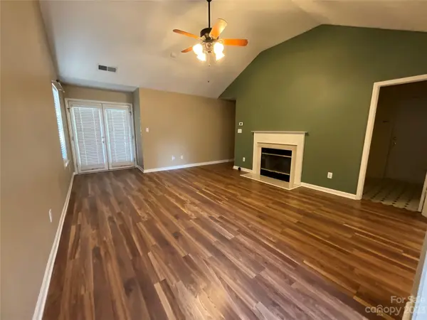13225 Lampmeade LN, Charlotte, NC 28273