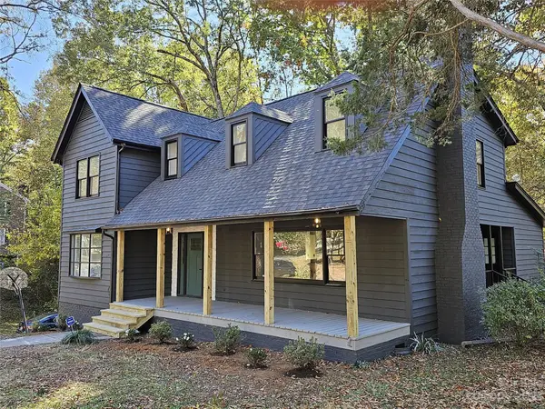 7201 Leaves LN, Charlotte, NC 28213