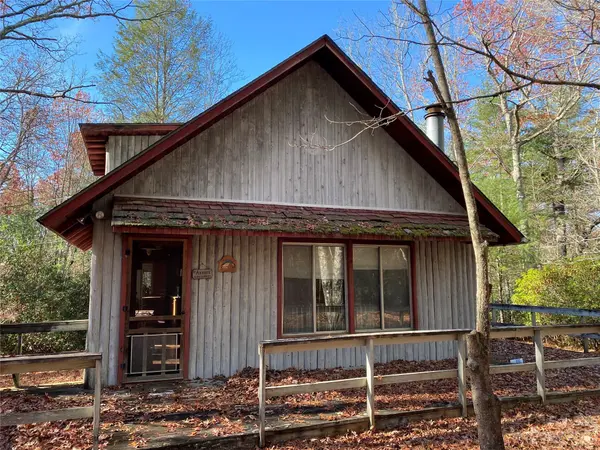 130 Sourwood LN, Pisgah Forest, NC 28768