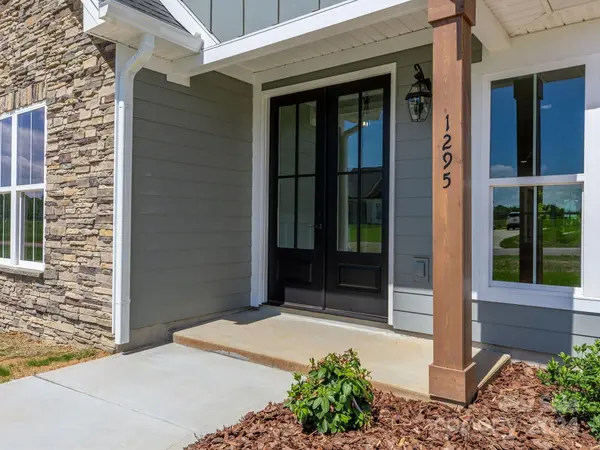 1295 Coppergate DR, Salisbury, NC 28147