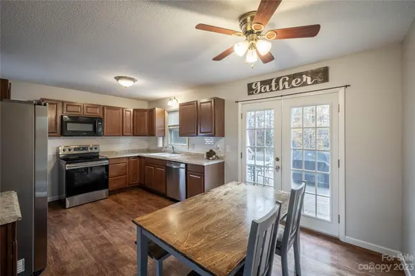 2629 Tablerock RD, Gamewell, NC 28645