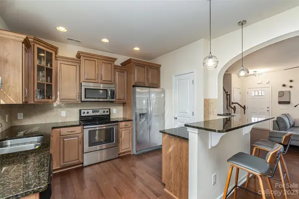 205 Misty Knoll LN, Belmont, NC 28012