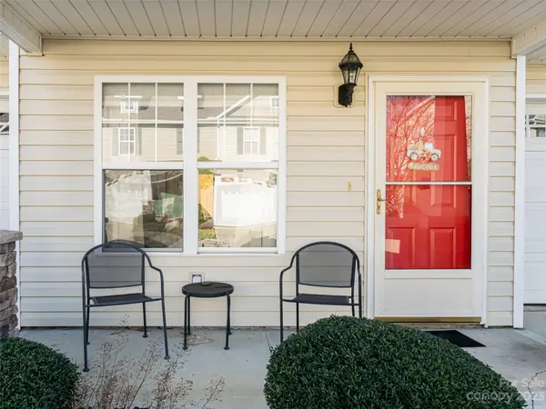 70 Old Salem CT #27, Fletcher, NC 28732