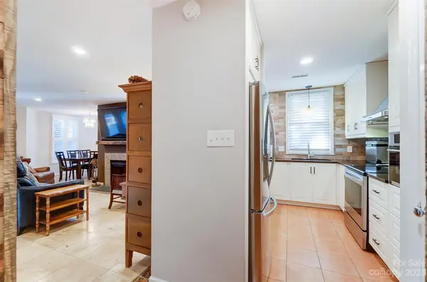 300 S Cedar ST #9, Charlotte, NC 28202