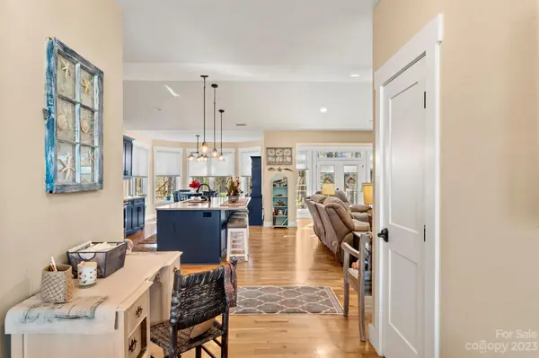 2359 Hollybrook DR, Morganton, NC 28655