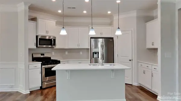 300 Settlers Grove LN, Salisbury, NC 28146