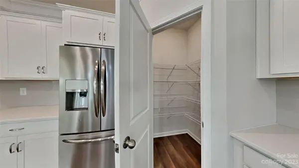 300 Settlers Grove LN, Salisbury, NC 28146