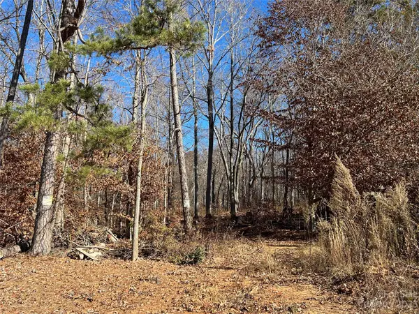5016 Colebrook LN,  Bessemer City,  NC 28016
