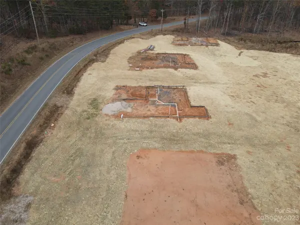 301 Pinnacle RD Kings Mountain, NC 28086