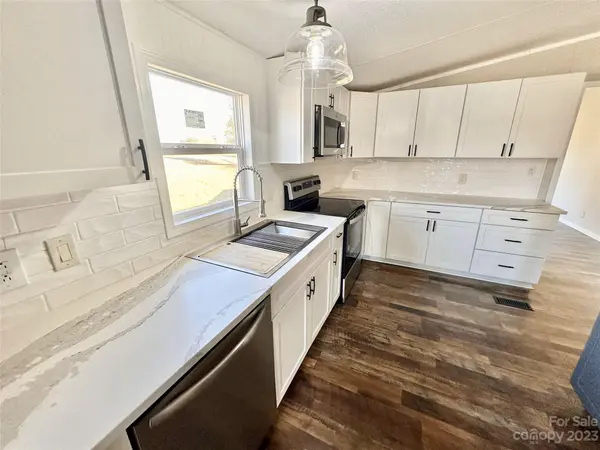 1118 Ostwalt Amity RD, Cleveland, NC 27013
