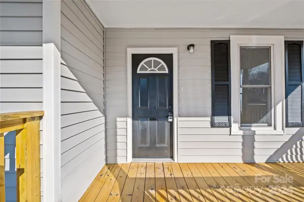 386 Woodlawn AVE, Cramerton, NC 28032