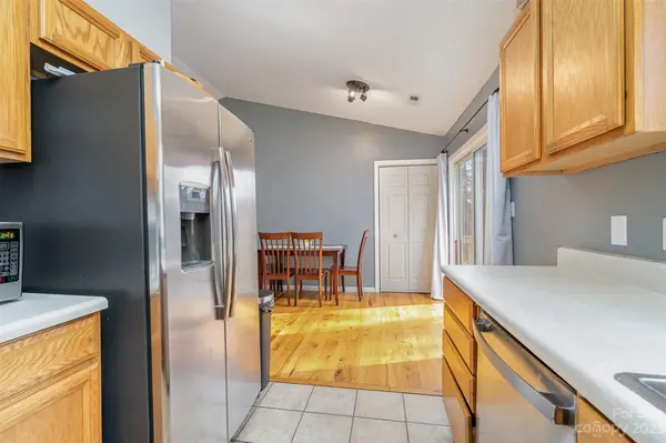 3017 Kay ST, Conover, NC 28613
