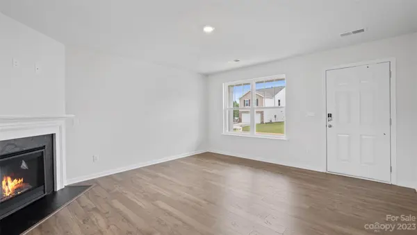 6021 Northway Forest DR, Charlotte, NC 28214