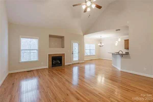 112 Emma Mae DR, Statesville, NC 28677
