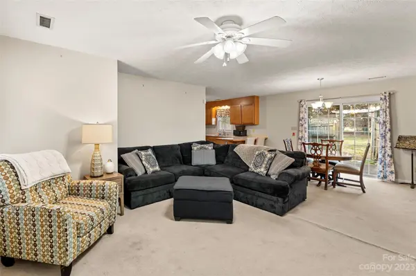 143 Candlestick DR, Statesville, NC 28625