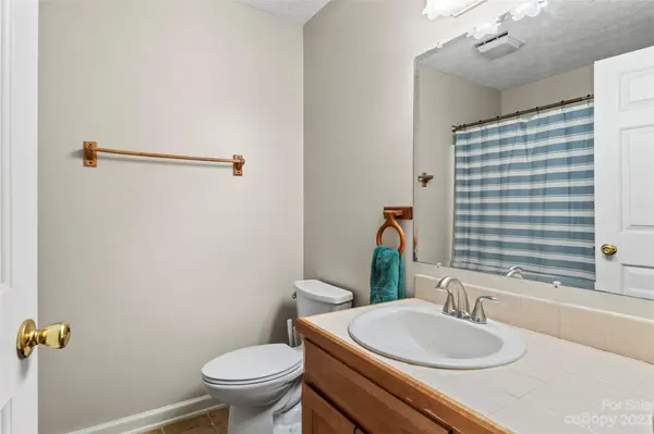143 Candlestick DR, Statesville, NC 28625