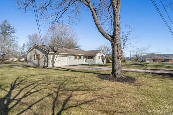 45 Broadview CIR, Brevard, NC 28712