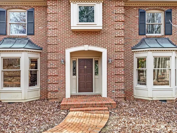 2500 Rosegate LN, Charlotte, NC 28270
