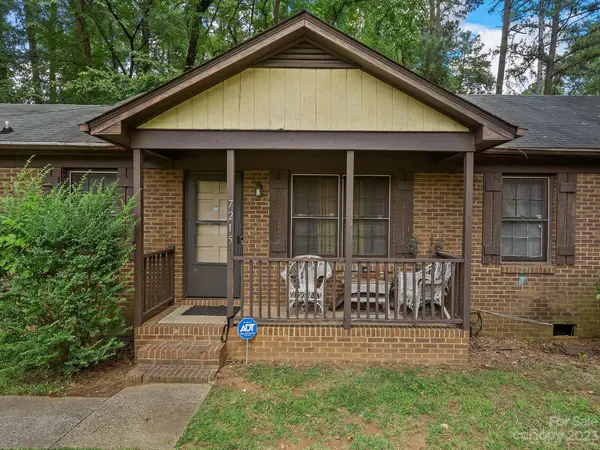 1060 Pineborough RD, Charlotte, NC 28212