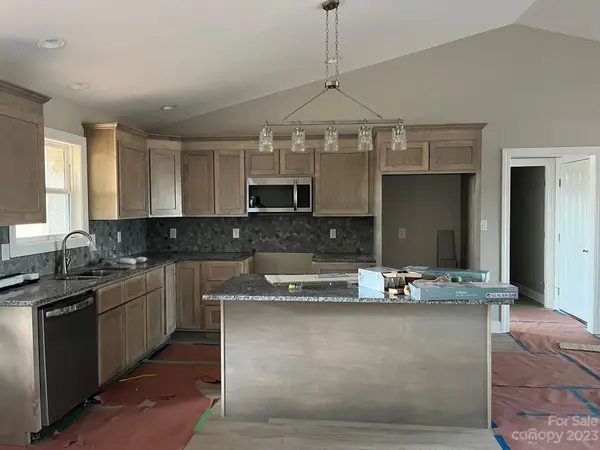 2169 Finger Bridge RD, Hickory, NC 28602