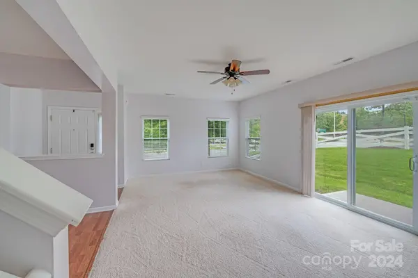 14009 Drake Watch LN, Charlotte, NC 28262