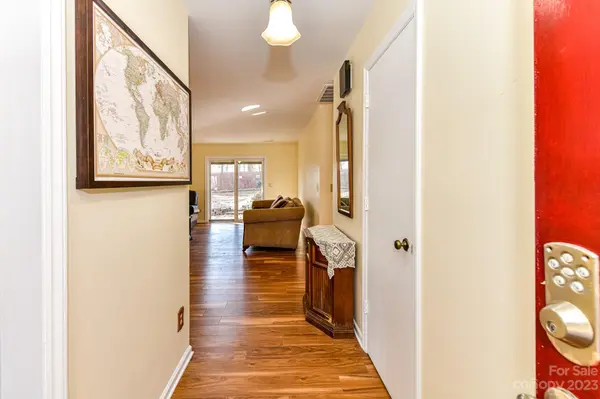 8114 Rittenhouse CIR, Charlotte, NC 28270