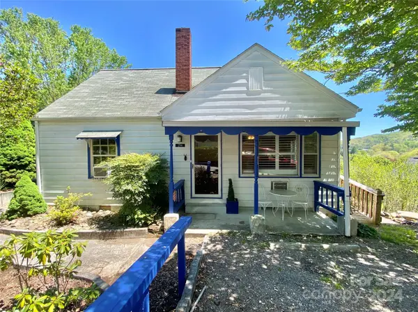 214 Duplin Hill RD,  Burnsville,  NC 28714