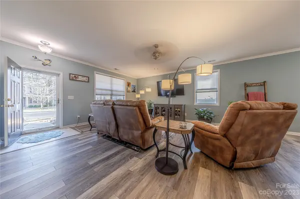 2211 Savannah Hills DR, Matthews, NC 28105