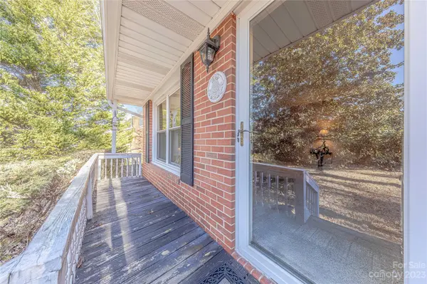 1114 University DR, Lancaster, SC 29720