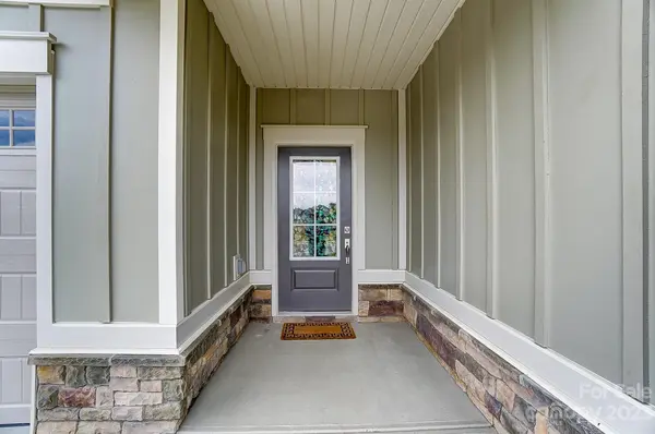 614 Hinterland LN, Matthews, NC 28104
