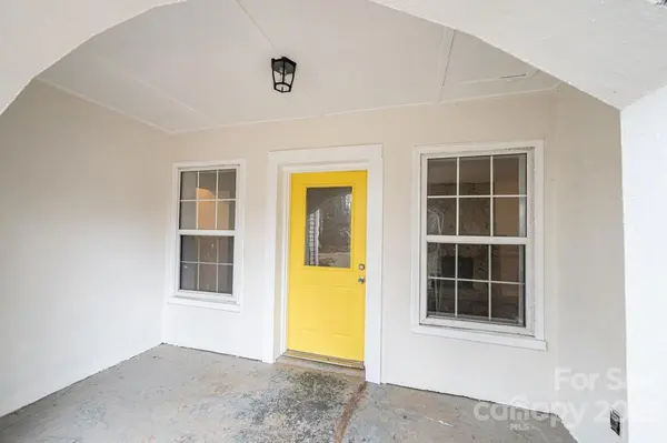 7 E Holly ST, Maiden, NC 28650