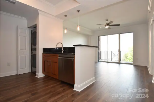300 W 5th ST #345, Charlotte, NC 28202
