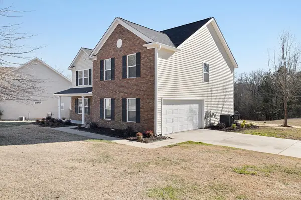1063 Village Green LN, Rock Hill, SC 29730
