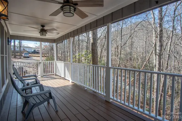 53 Fullwood LN #1, Sylva, NC 28779