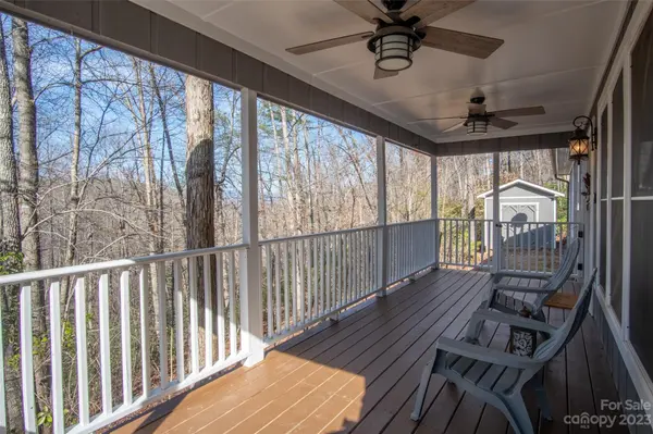 53 Fullwood LN #1, Sylva, NC 28779