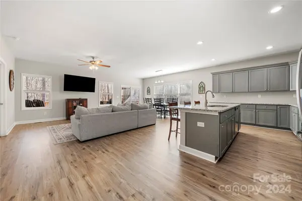 218 Rambler LN, Blacksburg, SC 29702