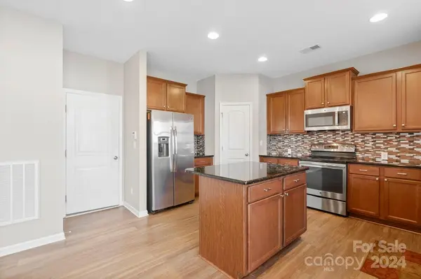 5142 Elementary View DR, Charlotte, NC 28269