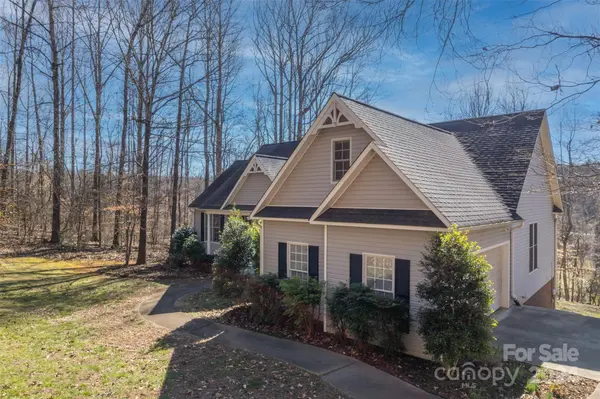 136 General Griffith CIR, Rutherfordton, NC 28139