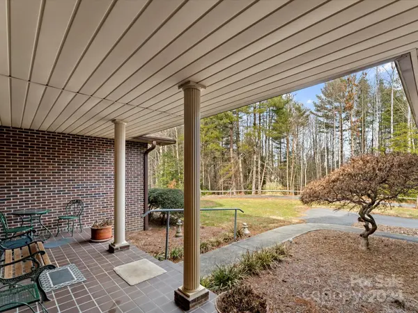 3031 Snipes ST, Morganton, NC 28655