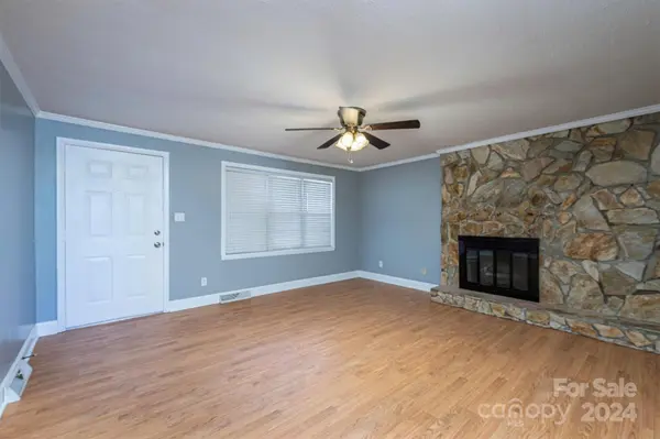 3602 Brookwood DR, Maiden, NC 28650